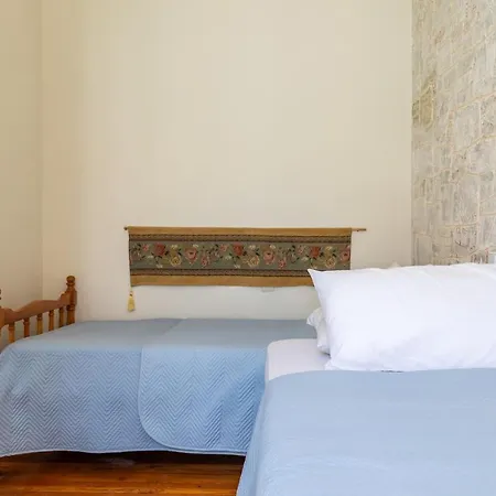 Yiayia's Semesterbostad *