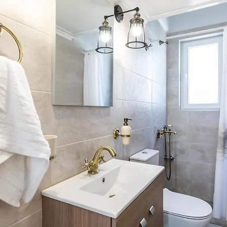 Yiayia's Semesterbostad Skopelos stad