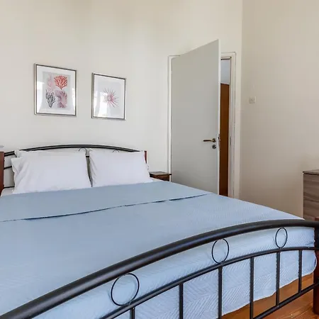 Yiayia's Дом отдыха