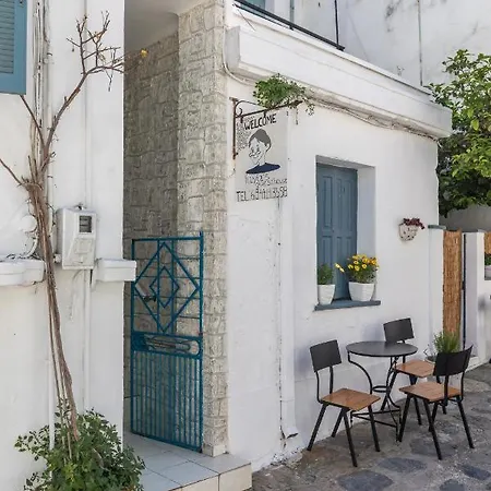 Yiayia's Skopelos stad