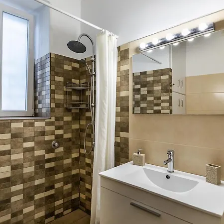 Yiayia's Дом отдыха *